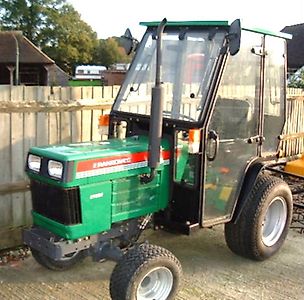 [Resim: Ford-1220-1.jpg?height=300&width...quality=80]