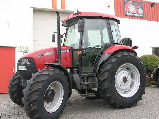 Case-IH-JX-80-719983.jpg