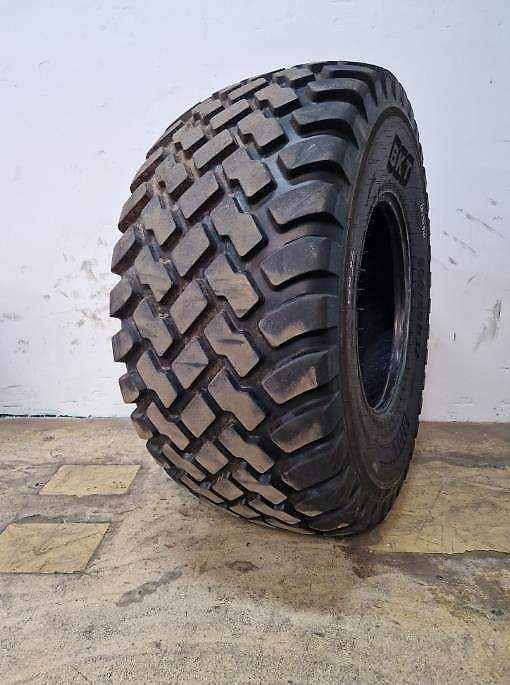 BKT 800/60R32 BKT FL-690 185D 26MM Gebruikt