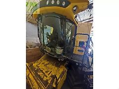 New Holland cx8-70