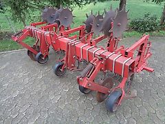 Schmotzer 4 reihige Hacke mit Gänsefußgrubberschar & Rollhackstern mit gezackten Hohlscheiben 75cm Reihenabstand mit stufenloser Arbeitsbreitenverstellung