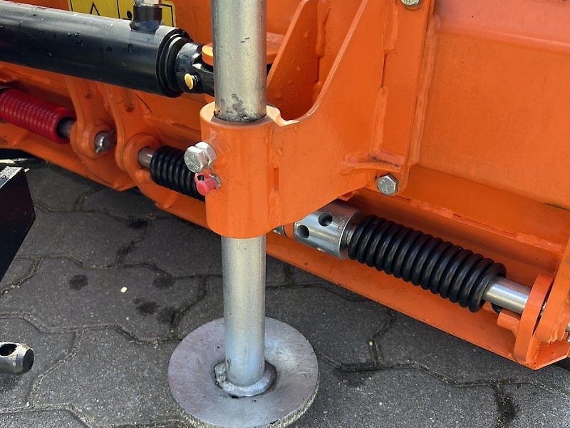 Pronar PUV2000M V-Schneeräumschild