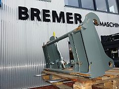 Bressel und Lade ADAPTER von CLAAS SCOPRION auf EURO-AUFNAHME