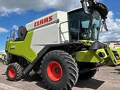 Claas TRION 640