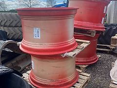 Fendt Pair of 18 x 34 Wheel Rims