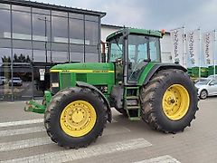 John Deere 7710