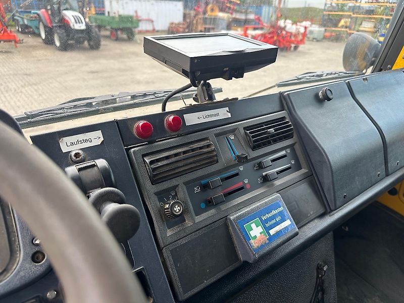 Mercedes-Benz U 4000