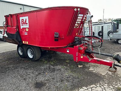 BvL 18-2S V-Mix Diet Feeder