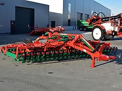 AGRO-MASZ AUC 60 - Gezogene Version Kompaktor
