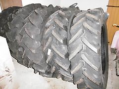 BKT Radial RT 855 NEU Preis pro Stück!