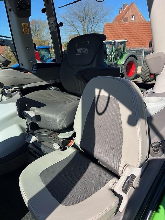 Deutz-Fahr AGROTRON TTV 7250 A Traktor