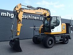 Liebherr A914 Compact