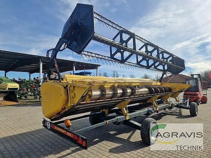 New Holland VARIFEED 7,63 M HD 25G