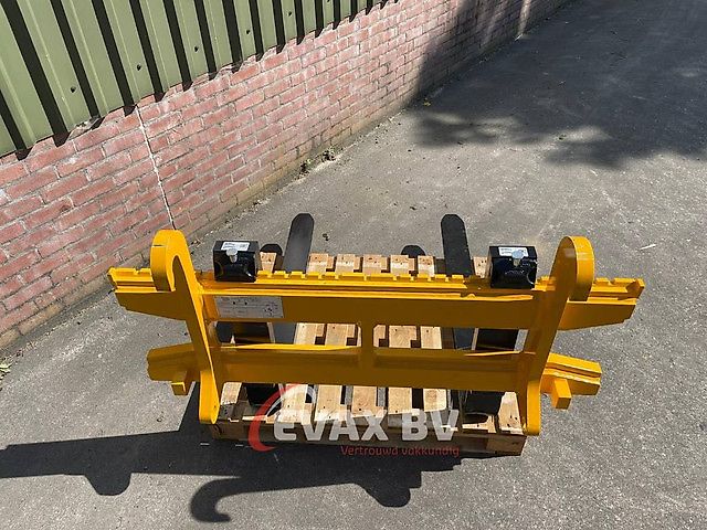 JCB Q-fit Pallet vorkenbord