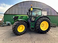 John Deere 6215 R