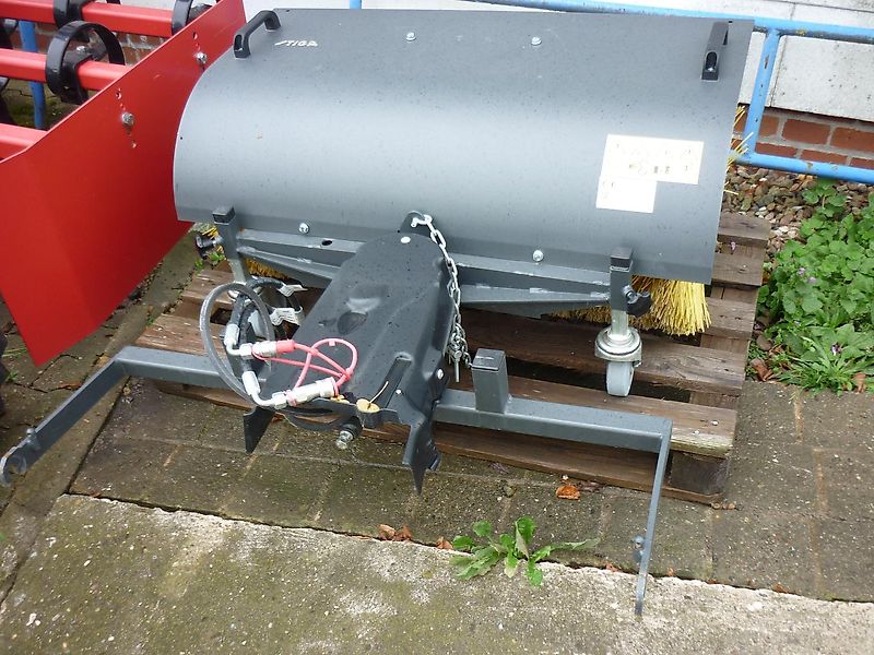 Stiga Frontkehrmaschine