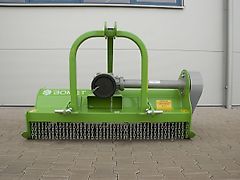 Bomet Schlegelmäher / Flail mower / Faucheuse à fléaux / Condizionatore a flagelli / Cortadora de martillos / Мульчер / Kosiarka bijakowa Indus 2 m