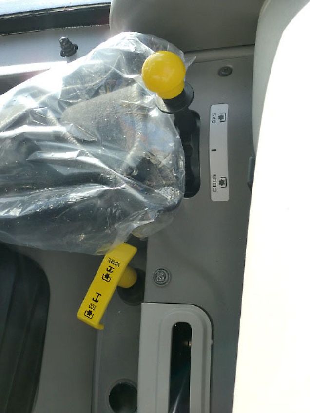 Deutz-Fahr 5115 GS / Klima / Druckluft / Stoll-Frontladerkonsolen