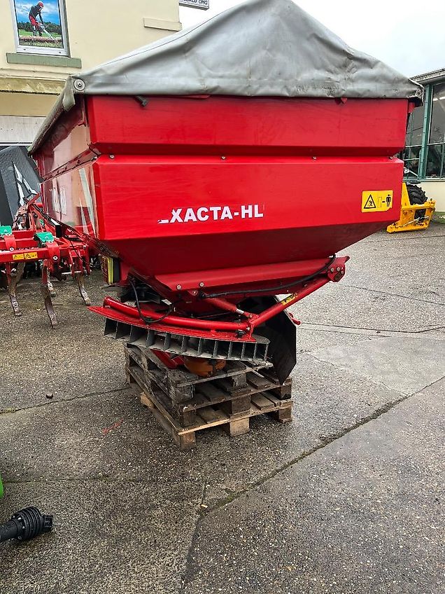 Kverneland Accord Düngerstreuer Exacta HL1700