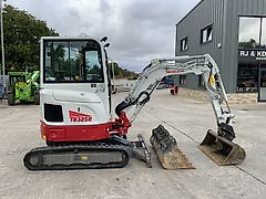 Takeuchi TB325R Digger (ST24274)