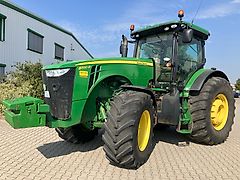 John Deere 8320R