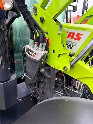Claas ARION 420