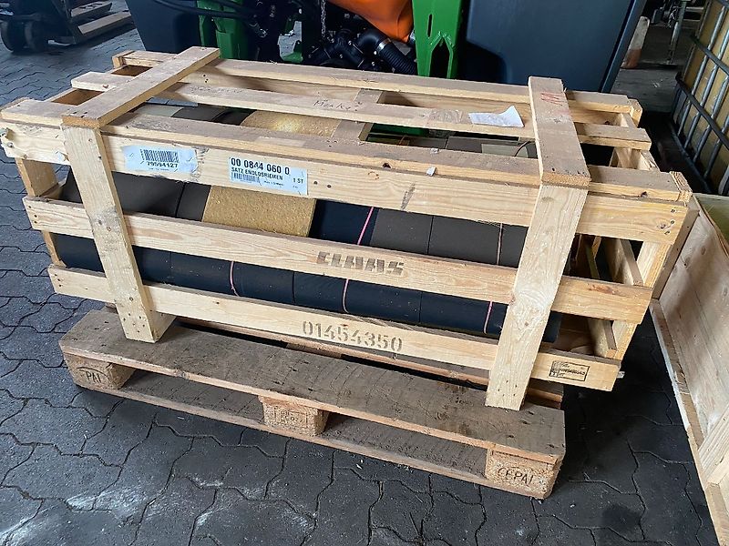 Claas VARIANT 385 RC PRO (inkl. 1 Satz neuen Endlosriemen)