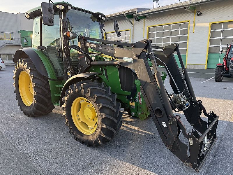John Deere 5090 R
