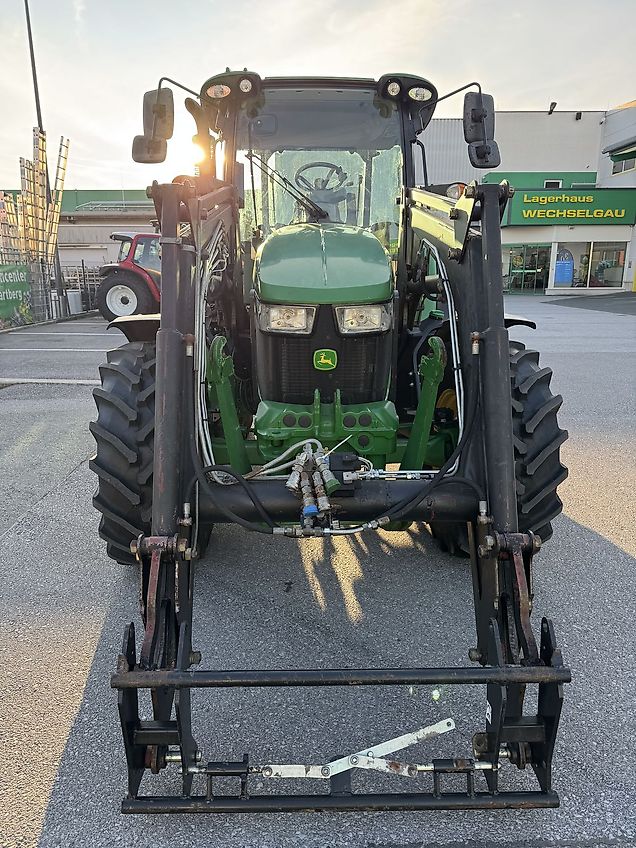 John Deere 5090 R