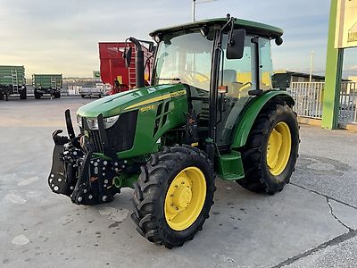 John Deere 5075E