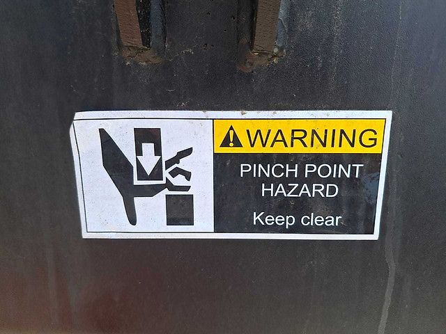 Rhino-cross 72 inch grapple Bucket