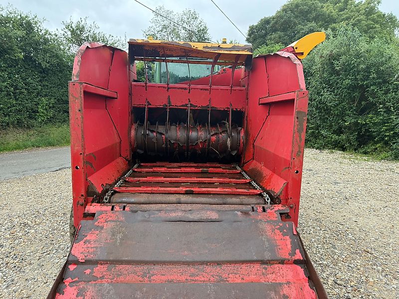 Teagle Tomahawk 8500 Straw Spreader