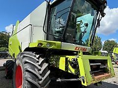 Claas TUCANO 320