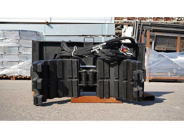 Rhino-cross Grapple claw