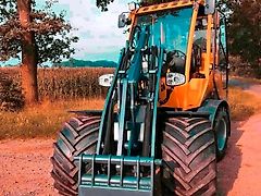 Eurotrac W12 F Vollkabine - Hubkraft 2000kg Kipplast 1400kg Hubhöhe 284cm - Hoflader Radlader