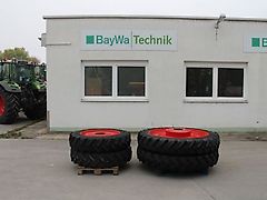 BKT 270/95 R32 + 270/95 R48