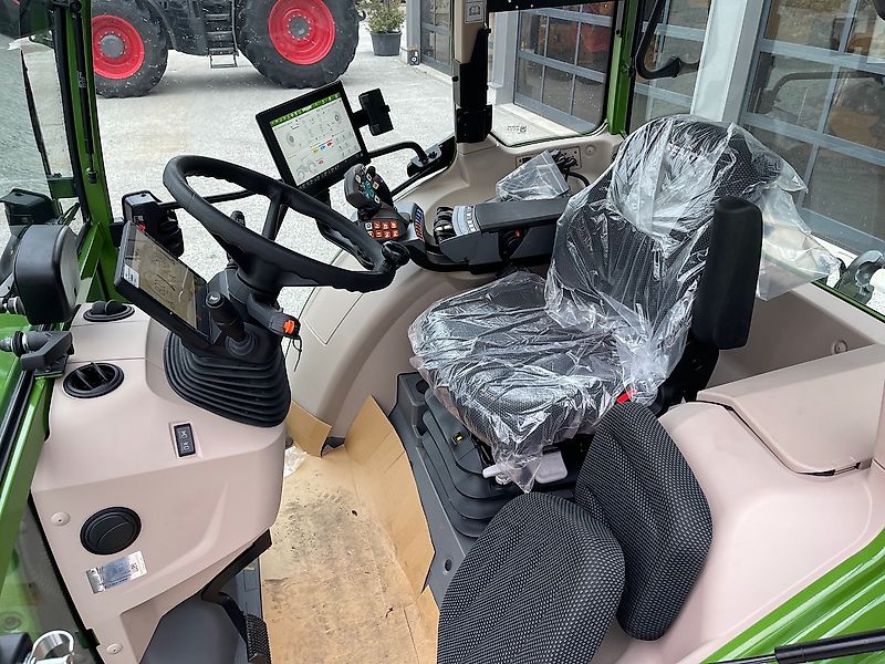 Fendt 211S Vario Profi Plus met RTK/GPS