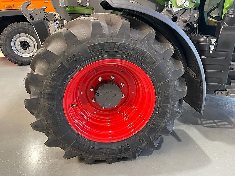 Fendt 211S Vario Profi Plus met RTK/GPS