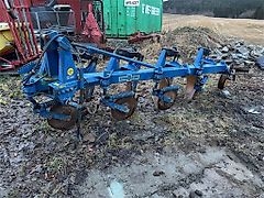 Øvrum B387 4 skjærs plog
