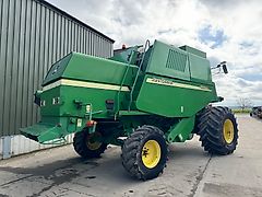 John Deere 1550 WTS c/w 620R Header