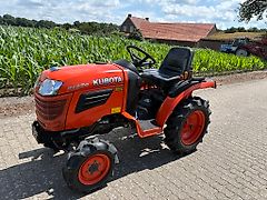 Kubota B1220