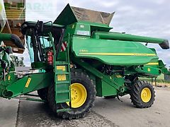 John Deere t560hm