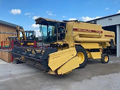 New Holland TX34