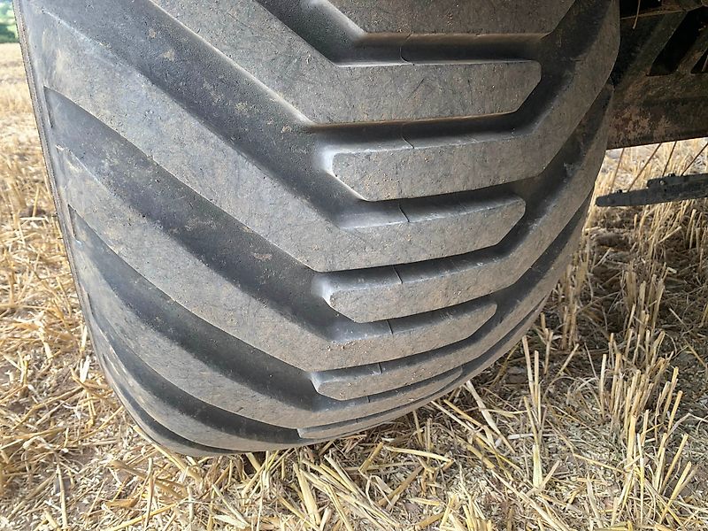 Case IH DUE IN: Case LB433 Square Baler For Sale