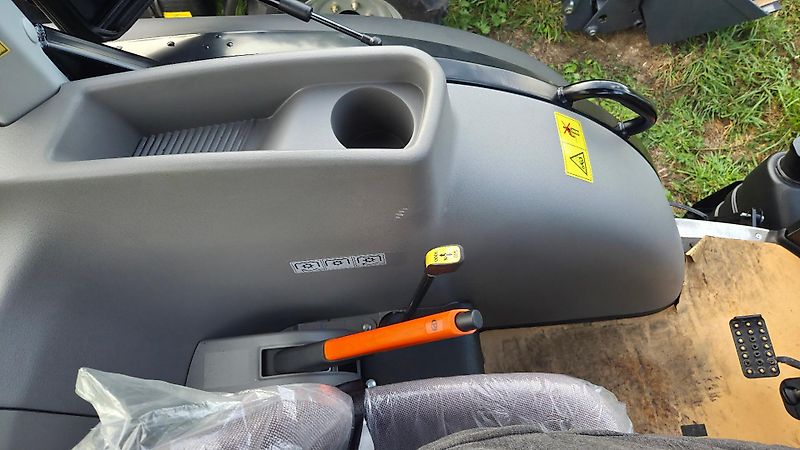 LOVOL M504 Pro 4 Zylinder Frontlader BlackEdition 4x4