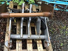 Massey Ferguson Bob Cat Head Stock