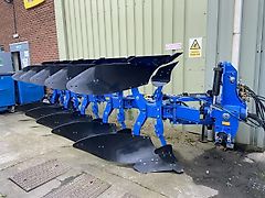 New Holland Agriculture New Holland PHV4975S 5 Furrow Plough