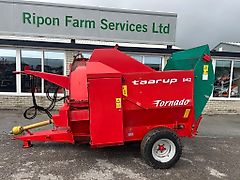 Taarup 842 Tornado