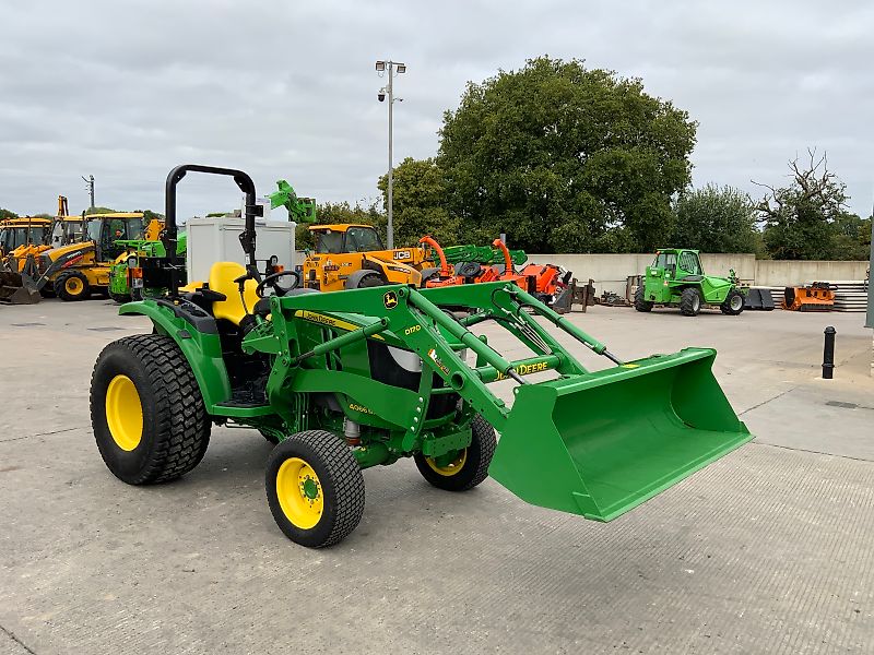 John Deere 4066M Tractor (ST24240)
