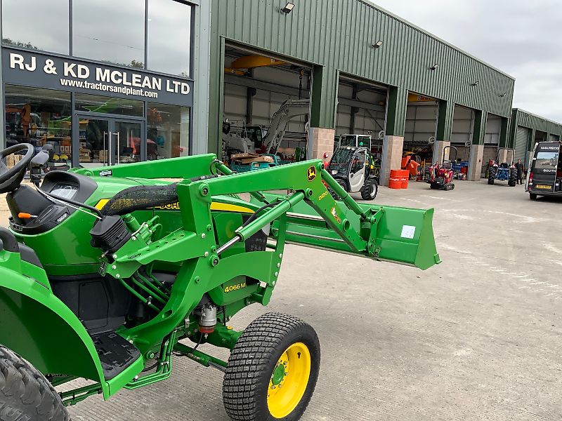 John Deere 4066M Tractor (ST24240)